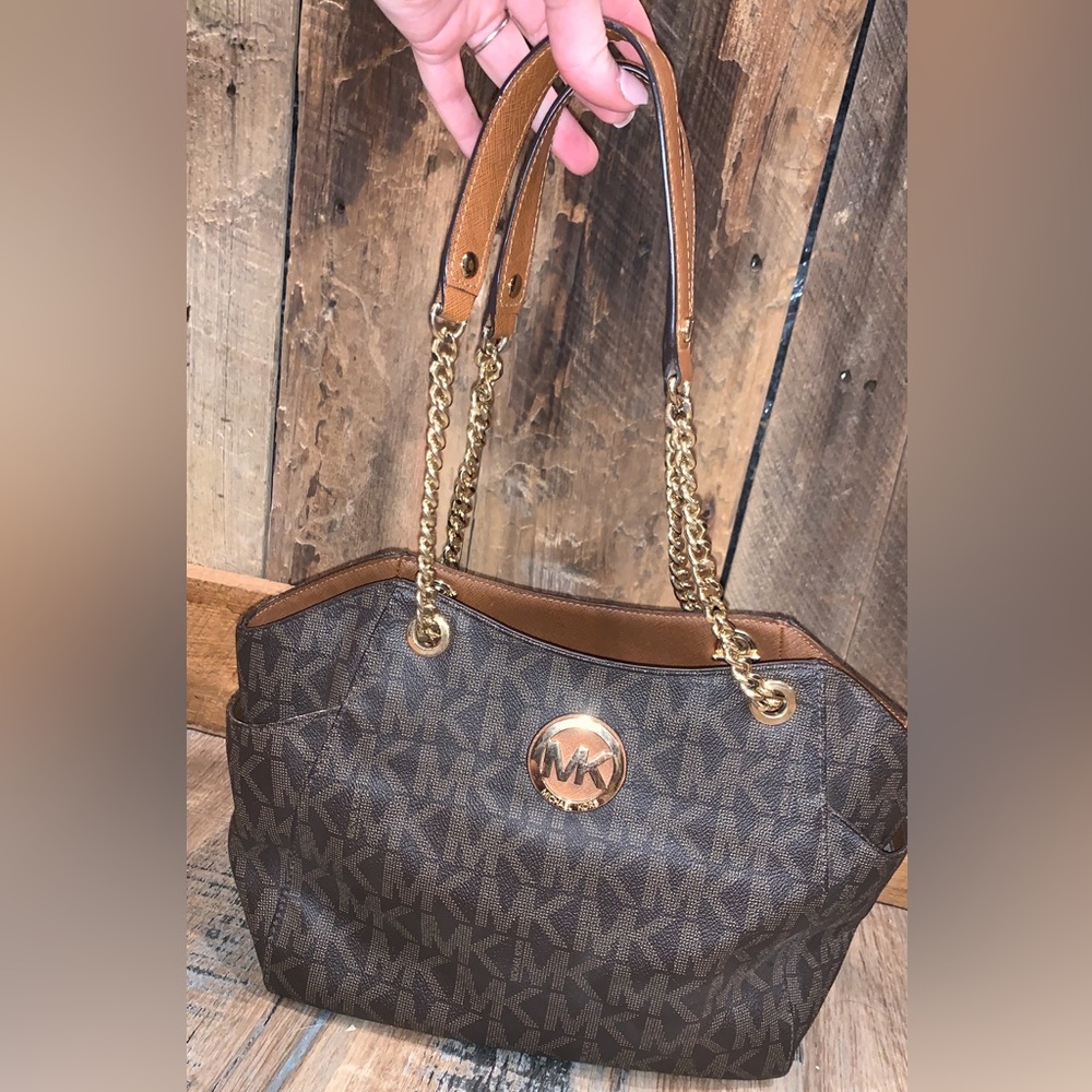MK purse